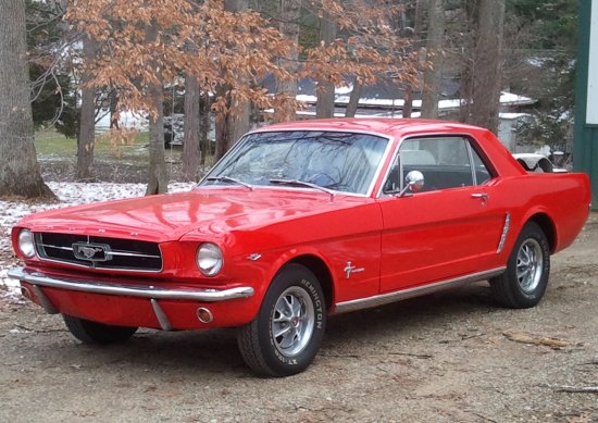 http://oldcarraffle.com/wp-content/uploads/2011/12/Hillsdale-County-Chamber-of-Commerce-1965-Mustang-550x389.jpg