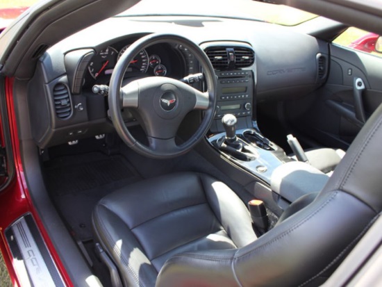 arc-of-indiana-10-15-2016-raffle-2008-red-chevy-corvette-interior-