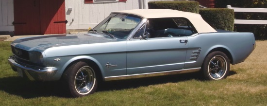 Newtown Lions Club 6-22-2016 raffle - 1966 Ford Mustang Convertible - left side top up close