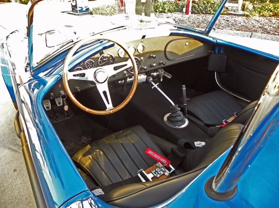 win-with-a-shelby-1-01-2017-raffle-shelby-cobra-csx-6000-series-interior-