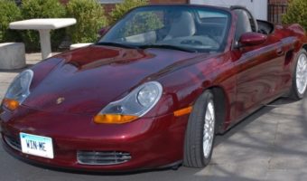 Kent Memorial Library 10-29-2017 raffle - 1998 Porsche Boxster - left front -