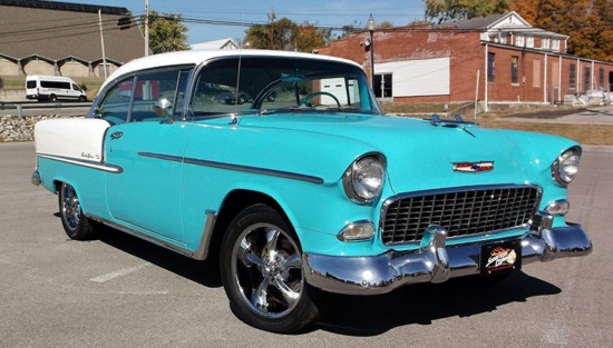 Somernites Cruise, Inc 10-28-2017 raffle - 1955 Chevrolet Bel Air & Trailer - right front 