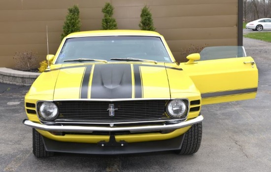 Variety - Children’s Charity of Buffalo 11-17-2017 raffle - 1970 Ford Mustang Boss 302 - front dr open 