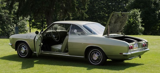 Western PA Corvair Club 7-27-2018 raffle - 1969 Chevy Corvair 500 - left side trunk open 