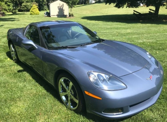 Corvette Enthusiasts Community Foundation 10-11-2018 raffle - 2011 Chevy Corvette Coupe - right front 