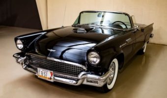 Owls Head Transportation Museum 8-18-2019 raffle - 1957 Ford Thunderbird - left front