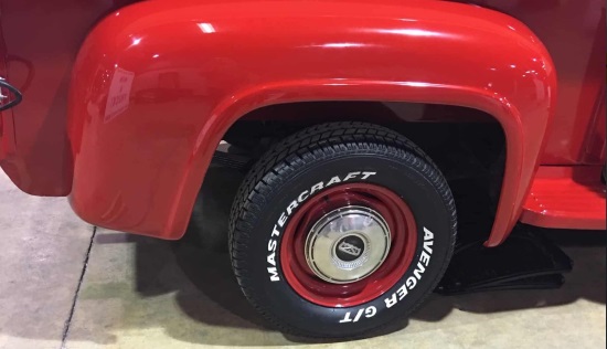 Morris Lions Club, IL. 10-13-2019 raffle - 1964 Ford F-100 step side pickup - right rear.fender