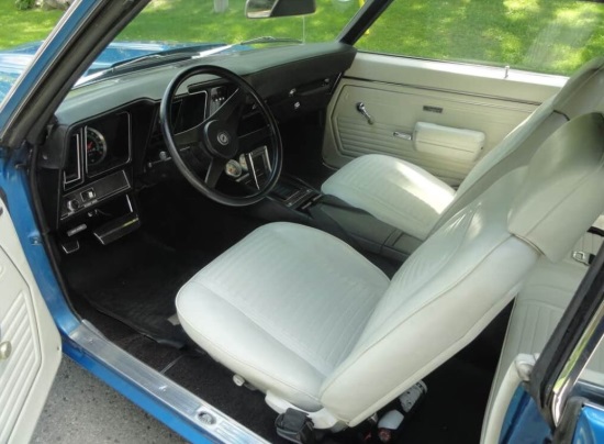 Thunder Bay Museum 7-25-2020 raffle - 1969 Chevrolet Camaro - interior drivers 