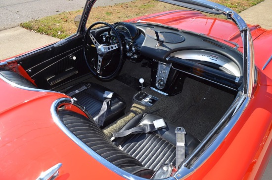 St. Bernard Catholic Church 8-15-2020 raffle - 1962 Corvette Convertible Fuelie - interior 