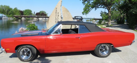 Rotary Club of Fenelon Falls 7-01-2021 drawing - 1969 Plymouth Road Runner Convertible 440 - left side stone 