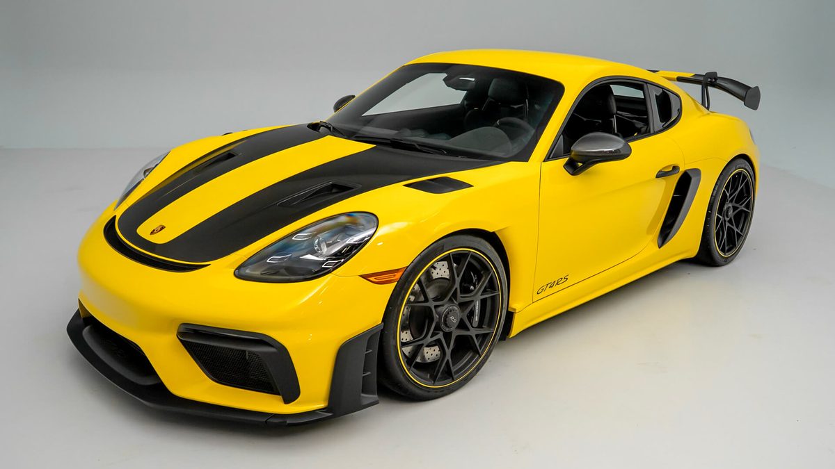 2025 Porsche GT4 RS