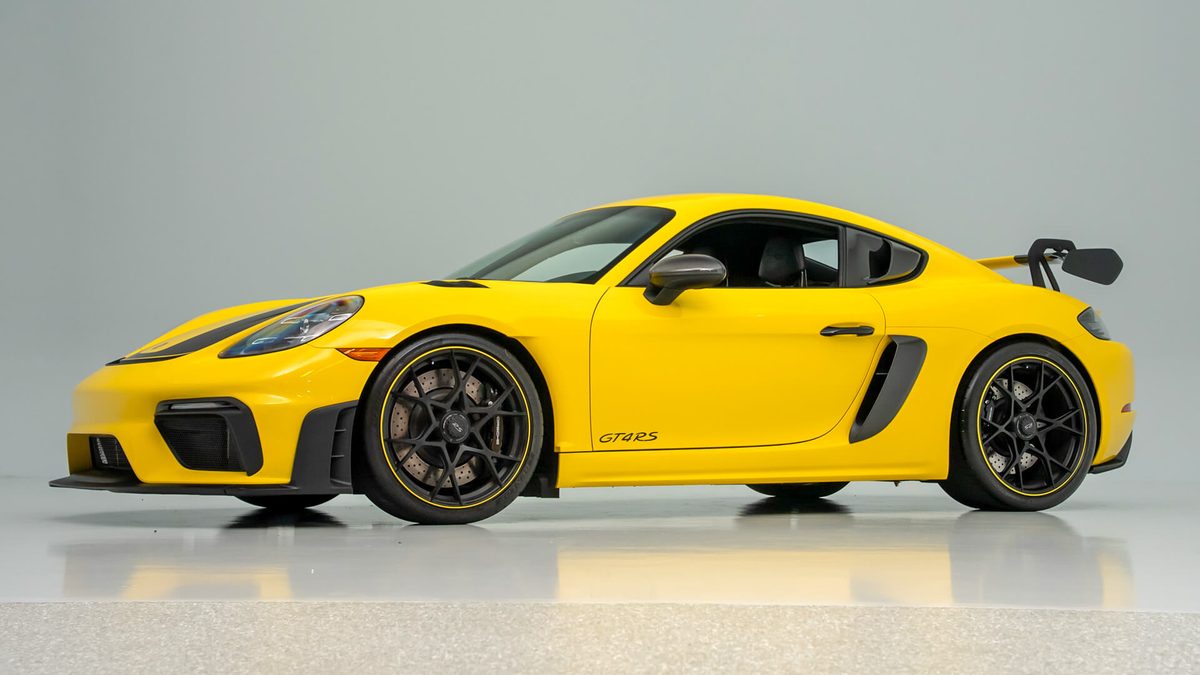 2025 Porsche GT4 RS